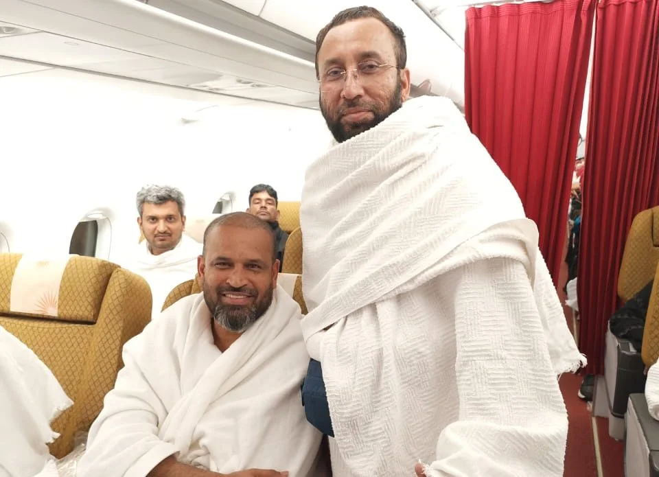 উমরাহ সফরে ইউসুফ পাঠান, হেঁটে যাচ্ছেন মক্কা থেকে মদিনা