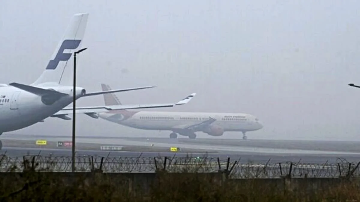 কুয়াশার জেরে ব্যহত বিমান পরিষেবা