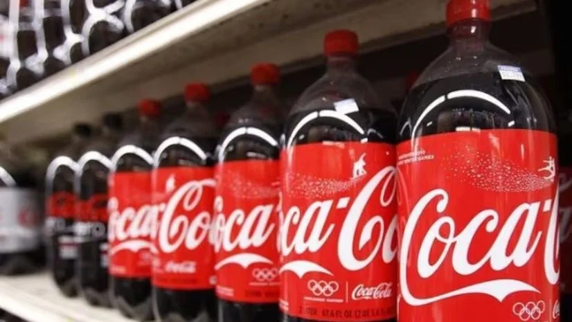 ক্ষতিকর রাসায়নিক মিলল কোকাকোলায়