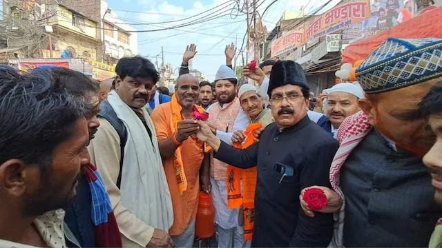 কুম্ভে পদপিষ্টের ঘটনা: মুসলিম-আতিথেয়তায় মুগ্ধ তীর্থযাত্রীরা 