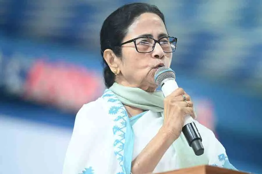 ভিভিআইপিদেরও সিগনালে অপেক্ষা করতে হবে, ঘোষণা মুখ্যমন্ত্রীর