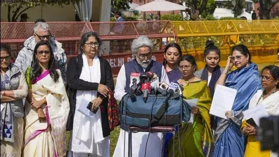 অপরাজিতা বিল: দ্রুত অনুমোদনের দাবিতে রাষ্ট্রপতির দরবারে তৃণমূল সাংসদরা