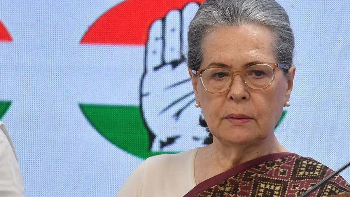 শারীরিক অবস্থা স্থিতিশীল, হাসপাতাল থেকে ছাড়া পেলেন সোনিয়া গান্ধি