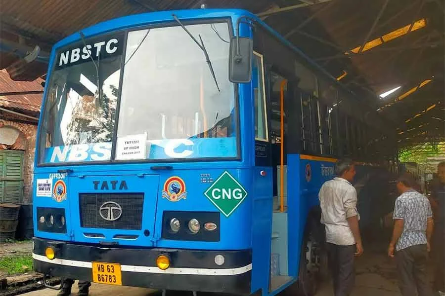 পুজোর আগে কেনা হচ্ছে ২০০ সিএনজি বাস, বরাদ্দ ১২৫ কোটি