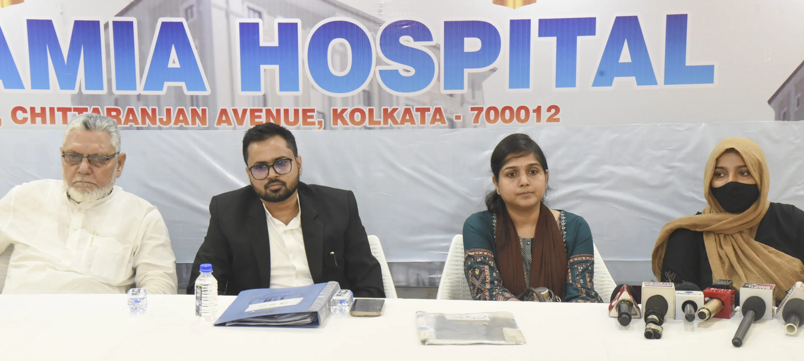 সাড়ে ৪ কেজির টিউমার, জটিল অস্ত্রোপচারে সফল ইসলামিয়া হাসপাতাল