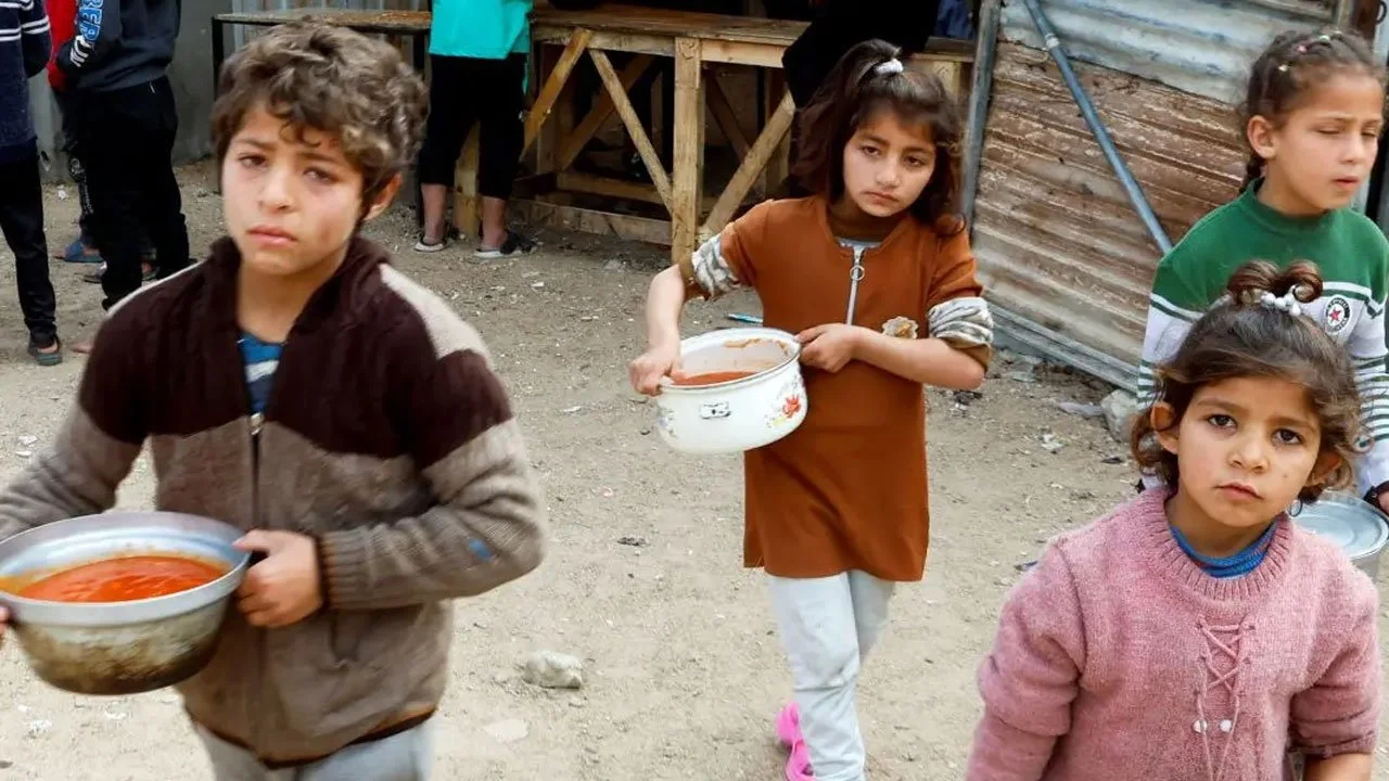 আর ১৪ দিনের খাবার মজুদ আছে গাজায়