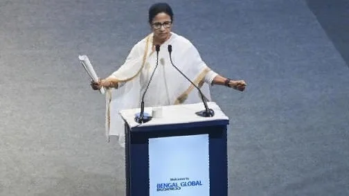 ৭ দিনের লন্ডন সফরে মুখ্যমন্ত্রী, রাজ্যের আইনশৃঙ্খলা দেখতে বিশেষ টাস্ক ফোর্স