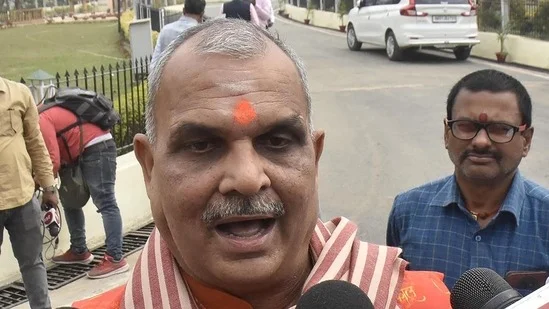 জুম্মা বন্ধ রেখে ঘরবন্দি থাকুন: হোলিতে মুসলিমদের নিদান পদ্ম বিধায়কের