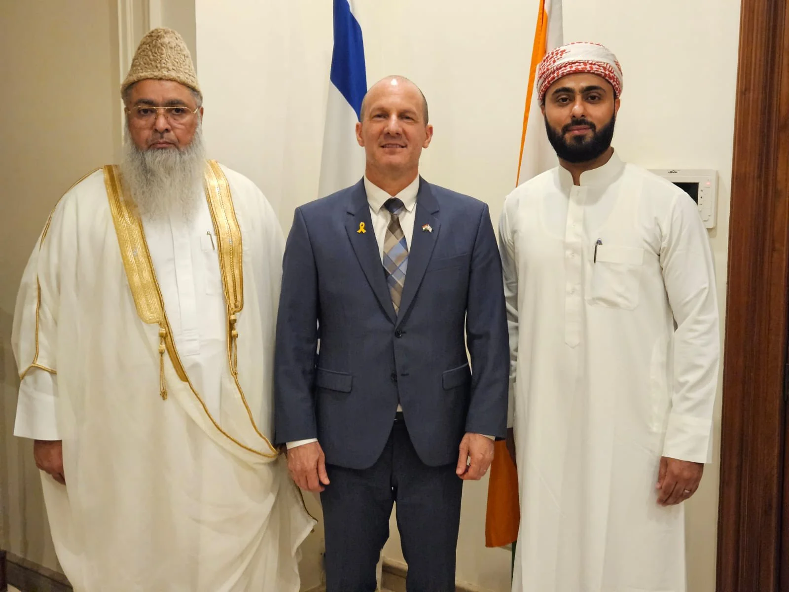 Imam Umer Ahmed Ilyasi ইসরাইলি রাষ্ট্রদূতের বাড়িতে চব্য-চোষ্য দিয়ে ‘ইফতার’ সারলেন