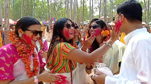 বন দফতরের আপত্তিতে বসন্ত উৎসব নিষিদ্ধ বোলপুরের সোনাঝুরিতে