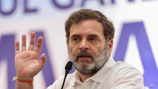 'রাষ্ট্রের বিরুদ্ধে লড়াই' মন্তব্যের জের, Rahul Gandhi-কে নোটিস ধরাল আদালত