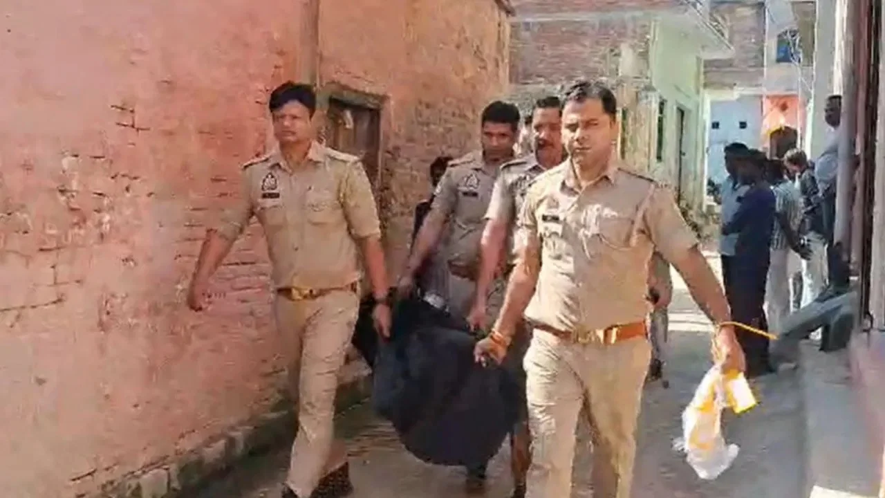 স্ত্রীর বিবাহ বহির্ভূত সম্পর্ক! গোটা পরিবারকে শেষ করতে এলোপাথাড়ি গুলি বিজেপি নেতার