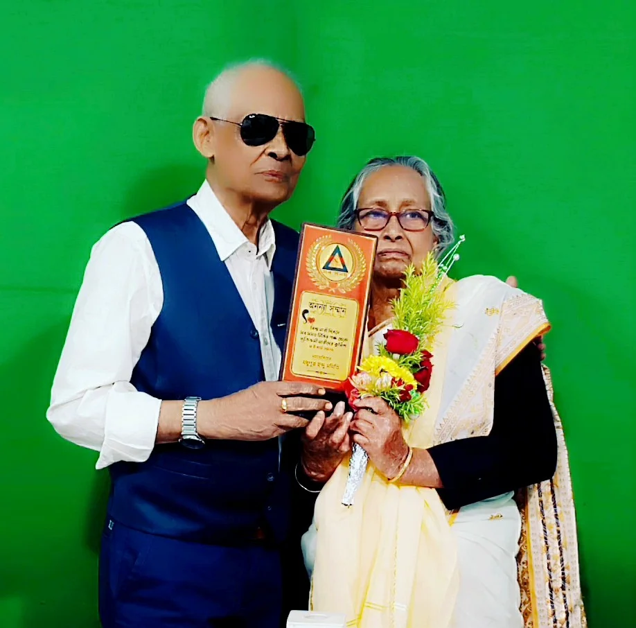 নারী দিবসে সমাজকর্মী ছায়া দে ঘোষকে অনন্যা সম্মান প্রদান