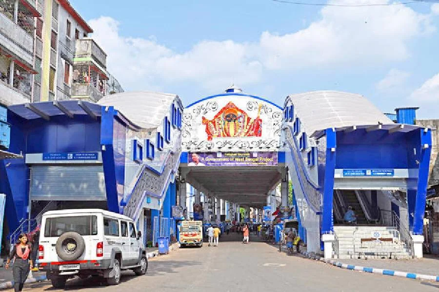 আজ উদ্বোধন, ভালো ব্যবসার আশায় কালীঘাটের উদ্বাস্তু হকাররা