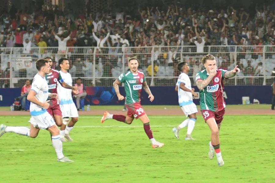 ISL: ২ ঘন্টায় শেষ ফাইনালের টিকিট