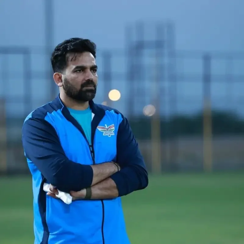 টিম ইন্ডিয়ার কোচ হতে আগ্রহী জাহির খান!