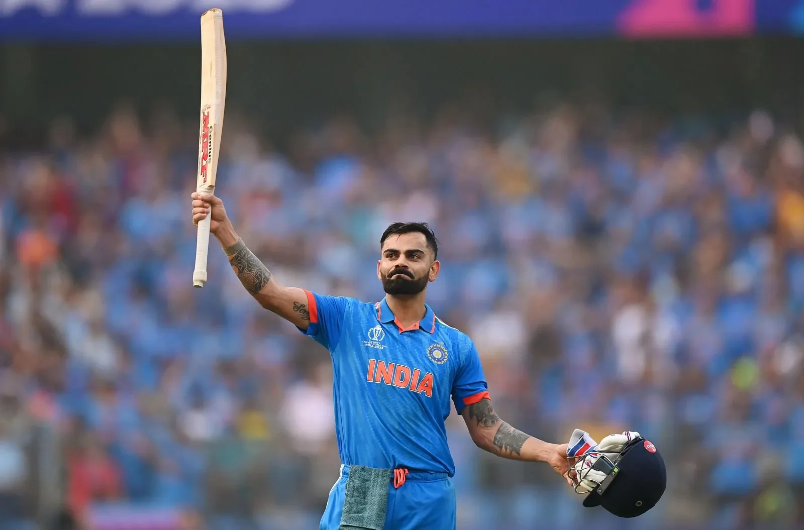 ৩০০ কোটি টাকার প্রস্তান ফেরালেন Virat Kohli