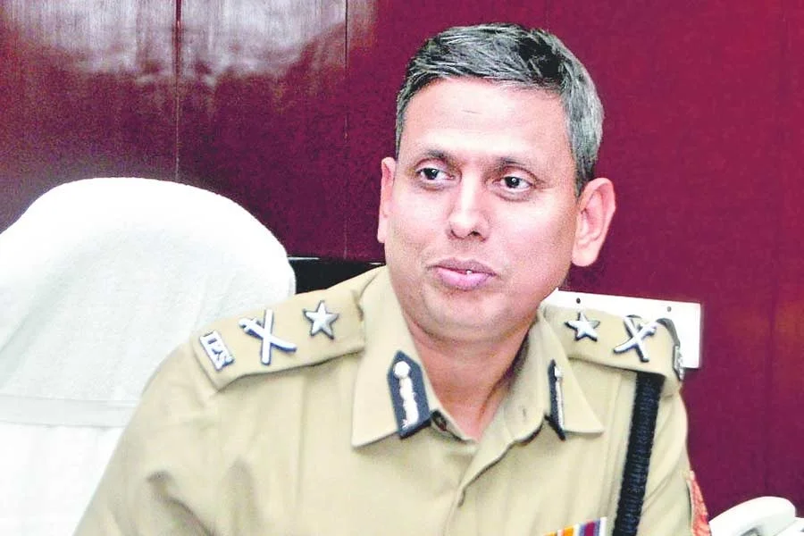 গুজব ছড়ানো নিয়ে হুঁশিয়ারি ADG আইনশৃঙ্খলার, দোষীদের পাতাল থেকে বের করে শাস্তির নিদান