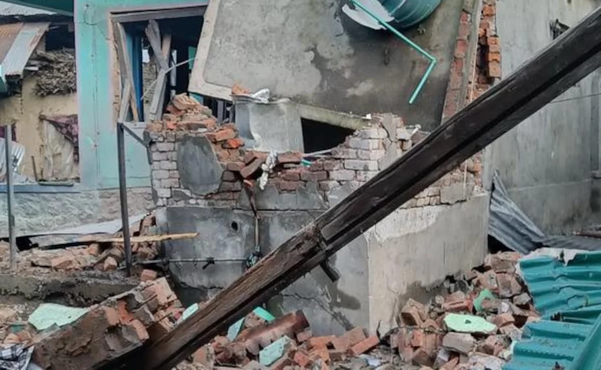 Pahalgam Terror Attack: বিস্ফোরণে গুঁড়িয়ে দেওয়া হল দুই জঙ্গির বাড়ি