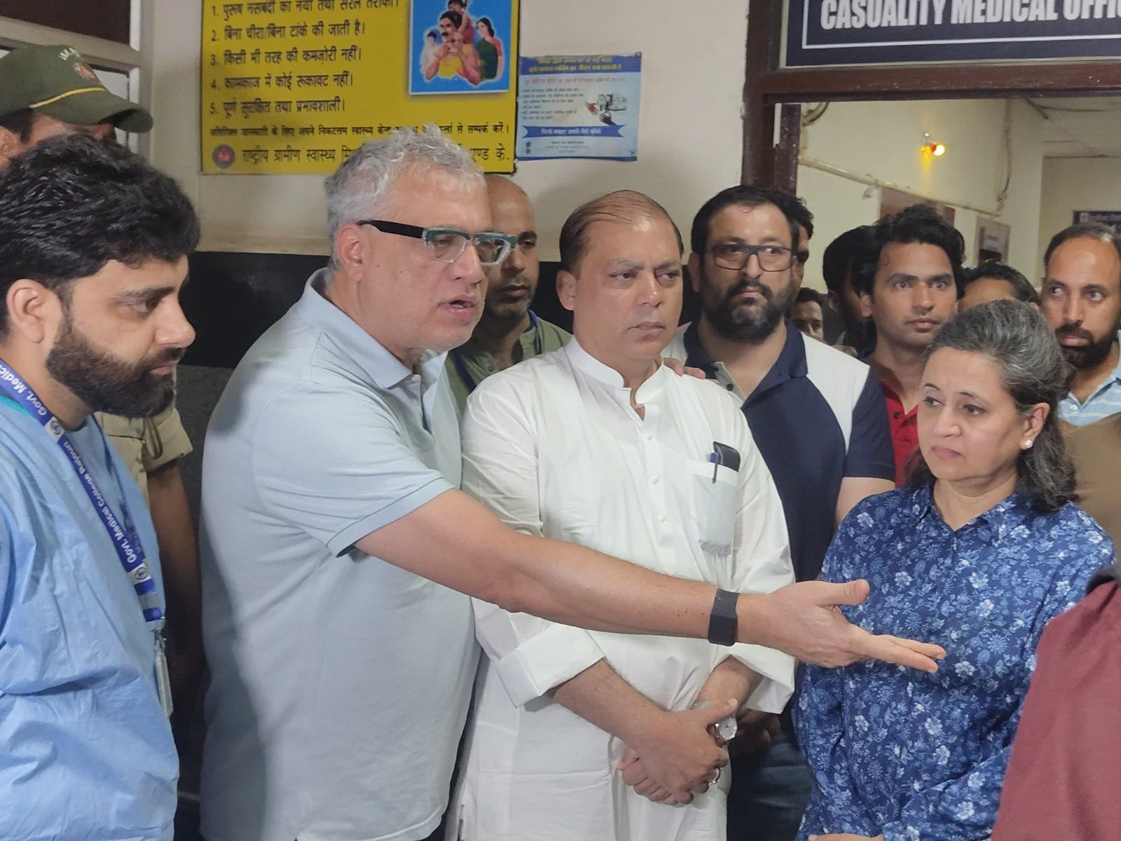 রাজৌরিতে পাক গোলায় ক্ষতিগ্রস্তদের পাশে তৃণমূলের প্রতিনিধিরা