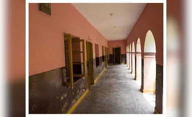 পাক হামলা: বন্ধ স্কুল-কলেজ