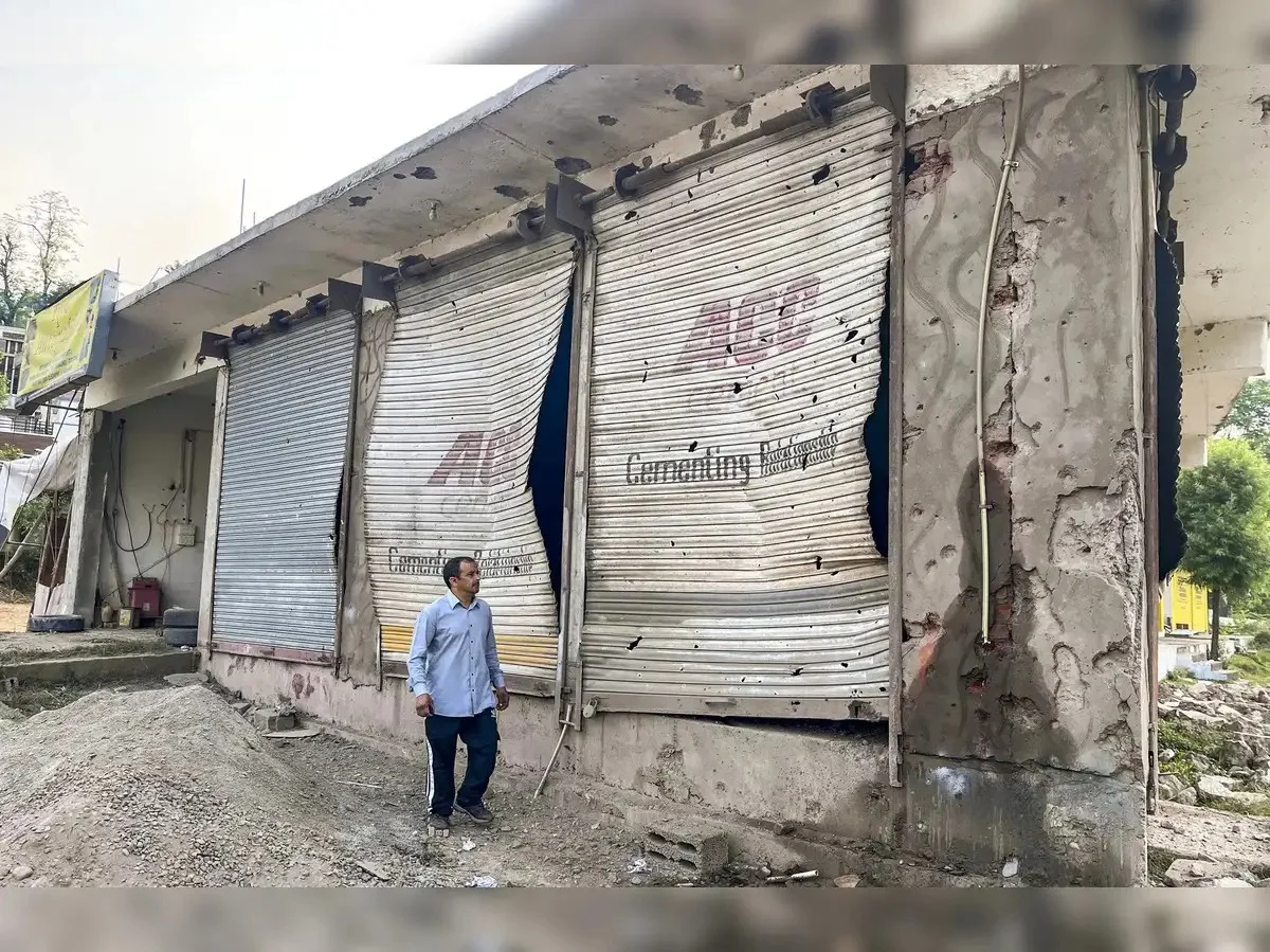 জঙ্গি ঘাঁটি গুঁড়াতেই বেপরোয়া পাকিস্তান, কাশ্মীরে অতর্কিত গোলাবর্ষণ