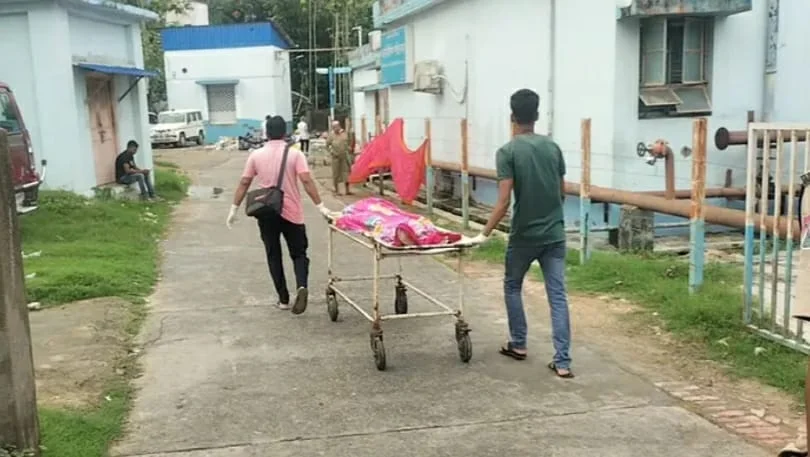 চম্পাহাটিতে ট্রেনের ধাক্কায় মৃত এক