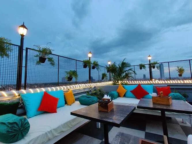 কলকাতা-সহ জেলায় রুফটপ রেস্তোরাঁ না খোলার নির্দেশ