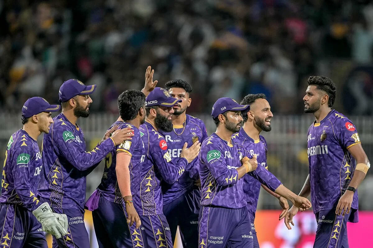 ইডেনে শ্বাসরুদ্ধকর জয়ে প্লে অফের পথে থাকল কলকাতা নাইট রাইডার্স