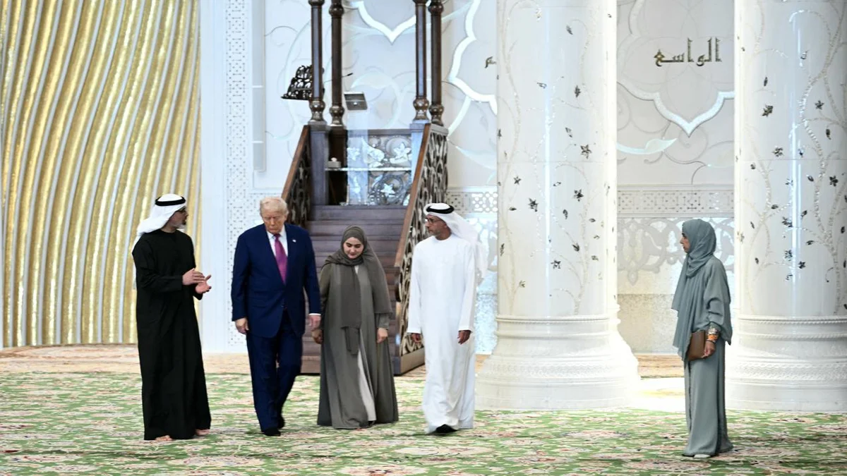 আবুধাবির শেখ জায়েদ মসজিদে ট্রাম্প