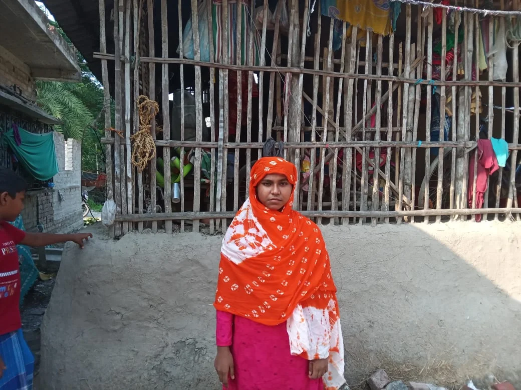 সুন্দরবনের সংখ্যালঘু কৃতি ছাত্রী হতে চায় চিকিৎসক