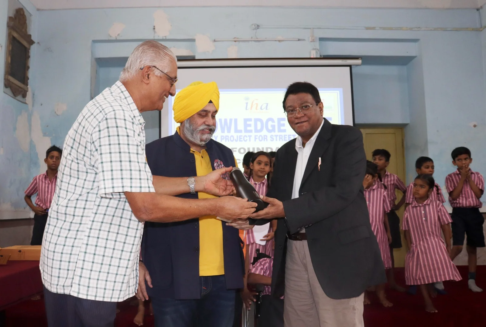 'মোস্ট হোলি রোজারি'  চার্চকে কেন্দ্র করে ক্যালকাটা সিড ও আইএইচএ ফাউন্ডেশনের মানবিক প্রচেষ্টা