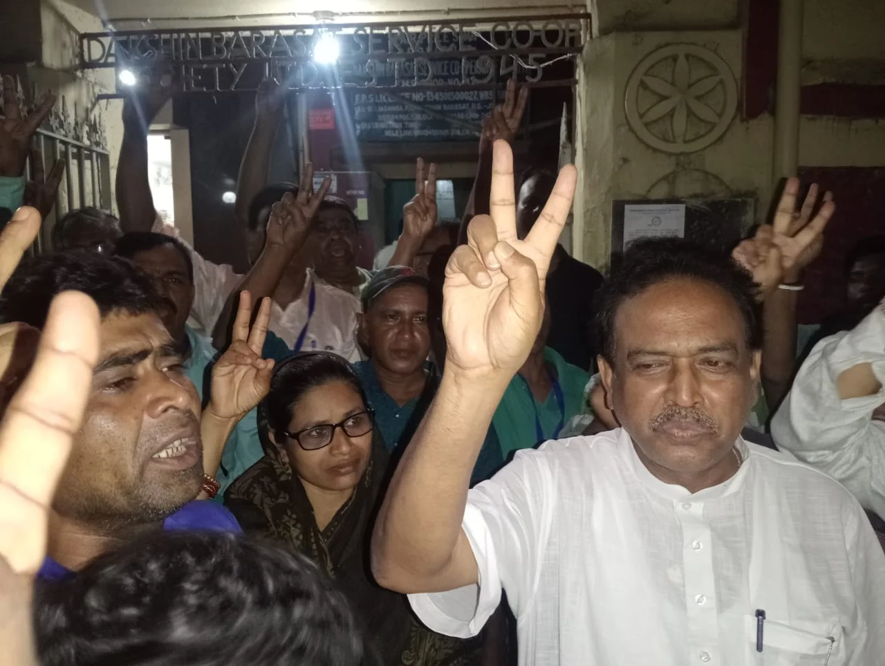 দক্ষিণ বারাসতের সমবায়ে সবুজ ঝড়