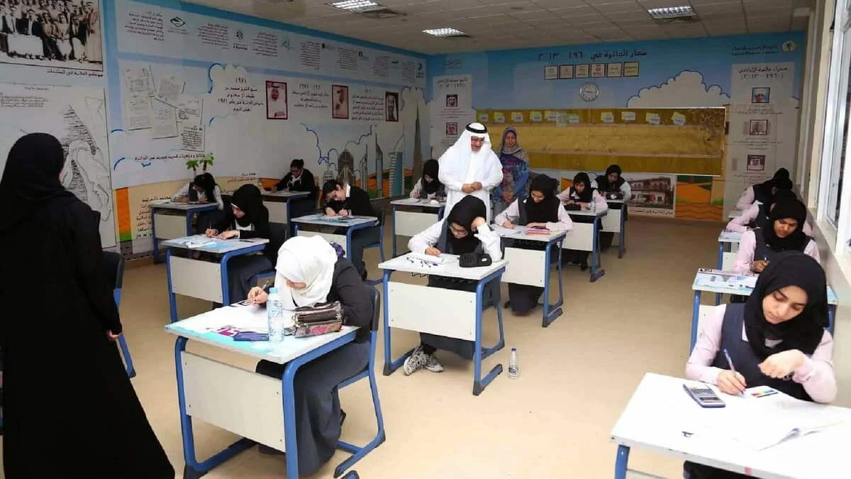 আমিরাতের স্কুলপাঠ্যে কেজি থেকেই চালু হচ্ছে ‘এআই’