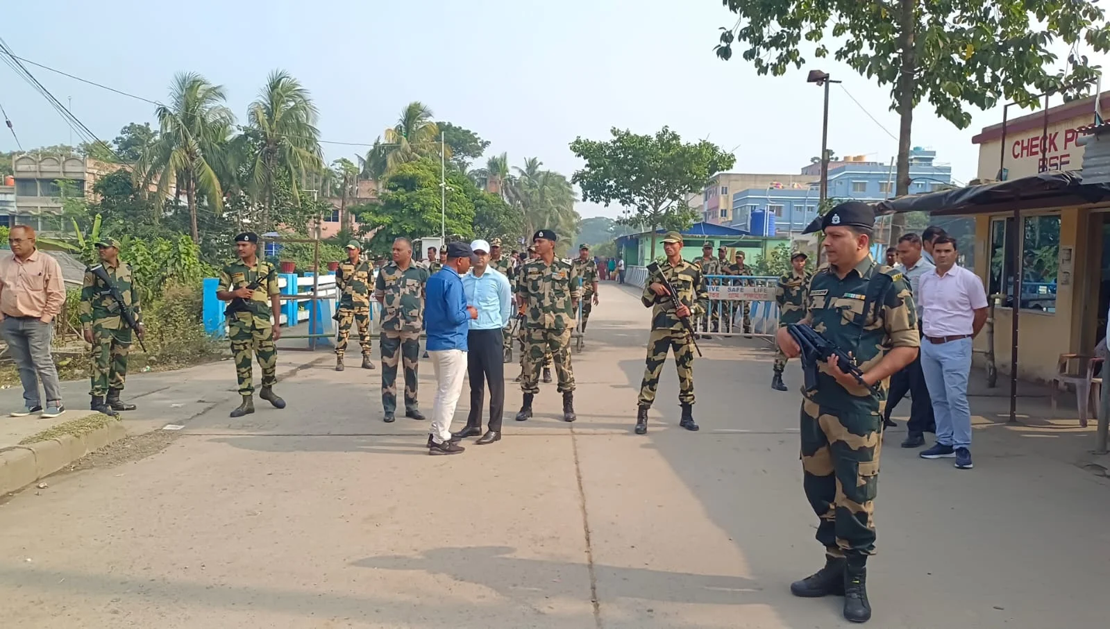 বসিরহাটের ঘোজাডাঙা সীমান্তে কড়া নিরাপত্তা, সেনাবাহিনীর বাড়তি নজরদারি