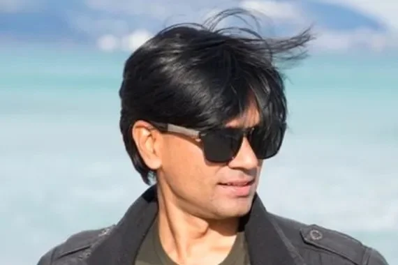 বাড়িতে শূকরের মাংস পাঠানোর হুমকি সাংবাদিক জুবায়েরকে