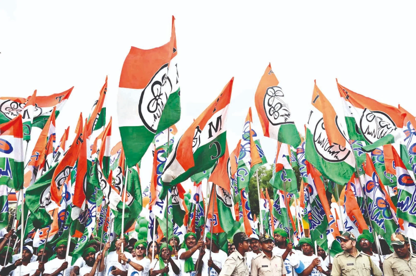 বিধানসভা নির্বাচনের আগে তৃণমূলে বড়সড় রদবদল