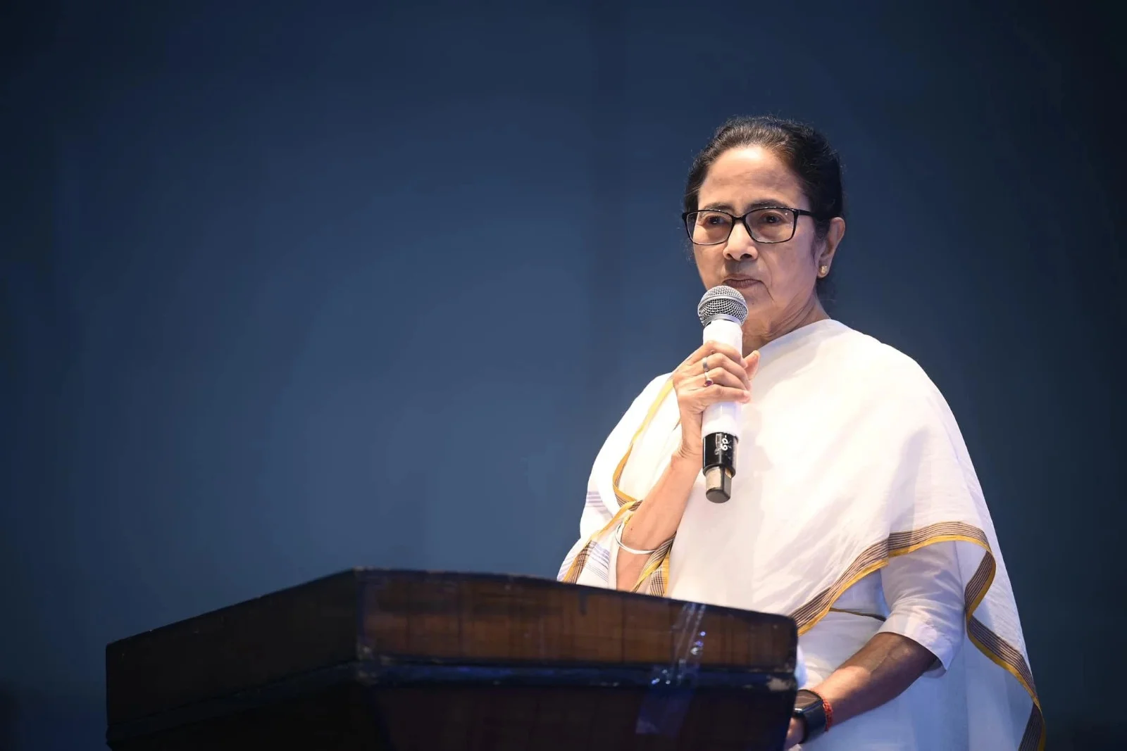 ভেজাল ওষুধ নিয়ে সতর্কবার্তা মুখ্যমন্ত্রীর