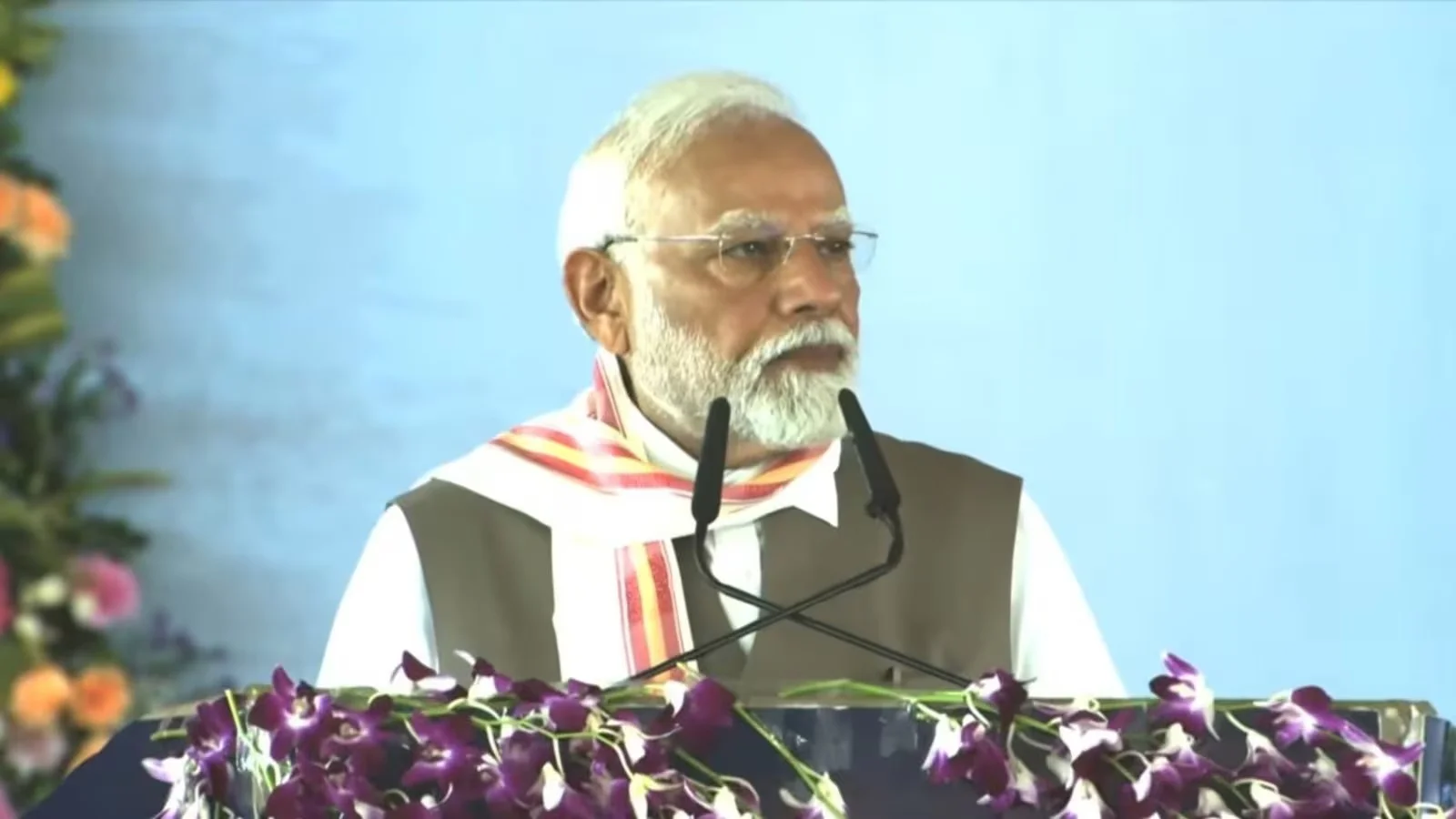 বিহারের রোহতাসে কংগ্রেস ও আরজেডিকে নিশানা মোদির, তফশিলি এবং তফশিলি উপজাতিদের প্রতারণার অভিযোগ