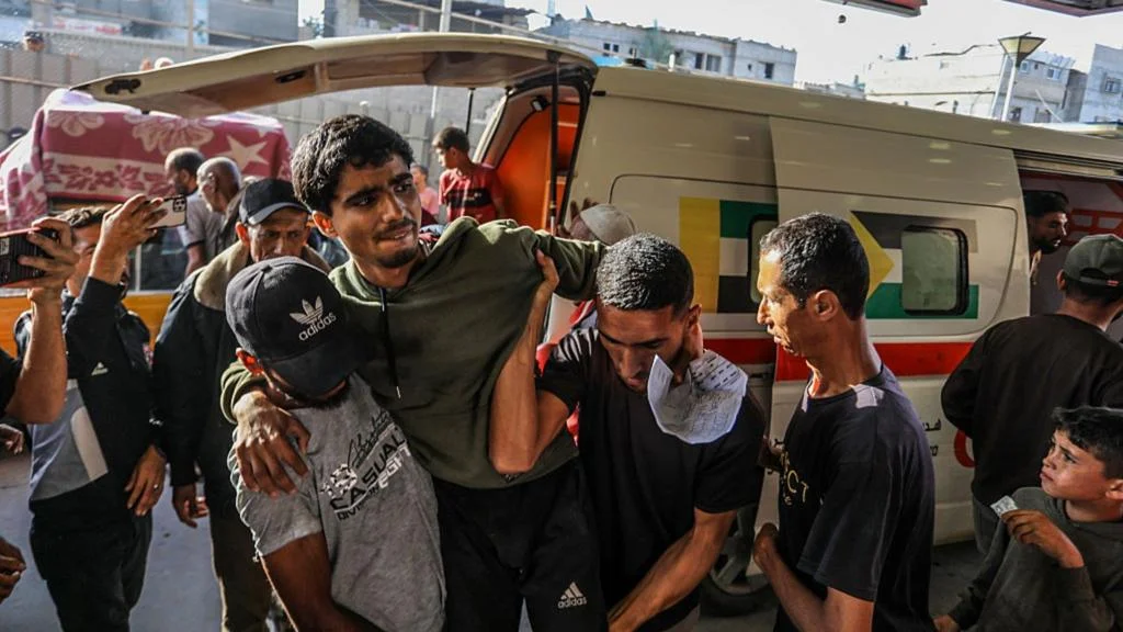 গাজায় ত্রাণ বিতরণকালে ইসরাইলের হামলা, নিহত ৩১