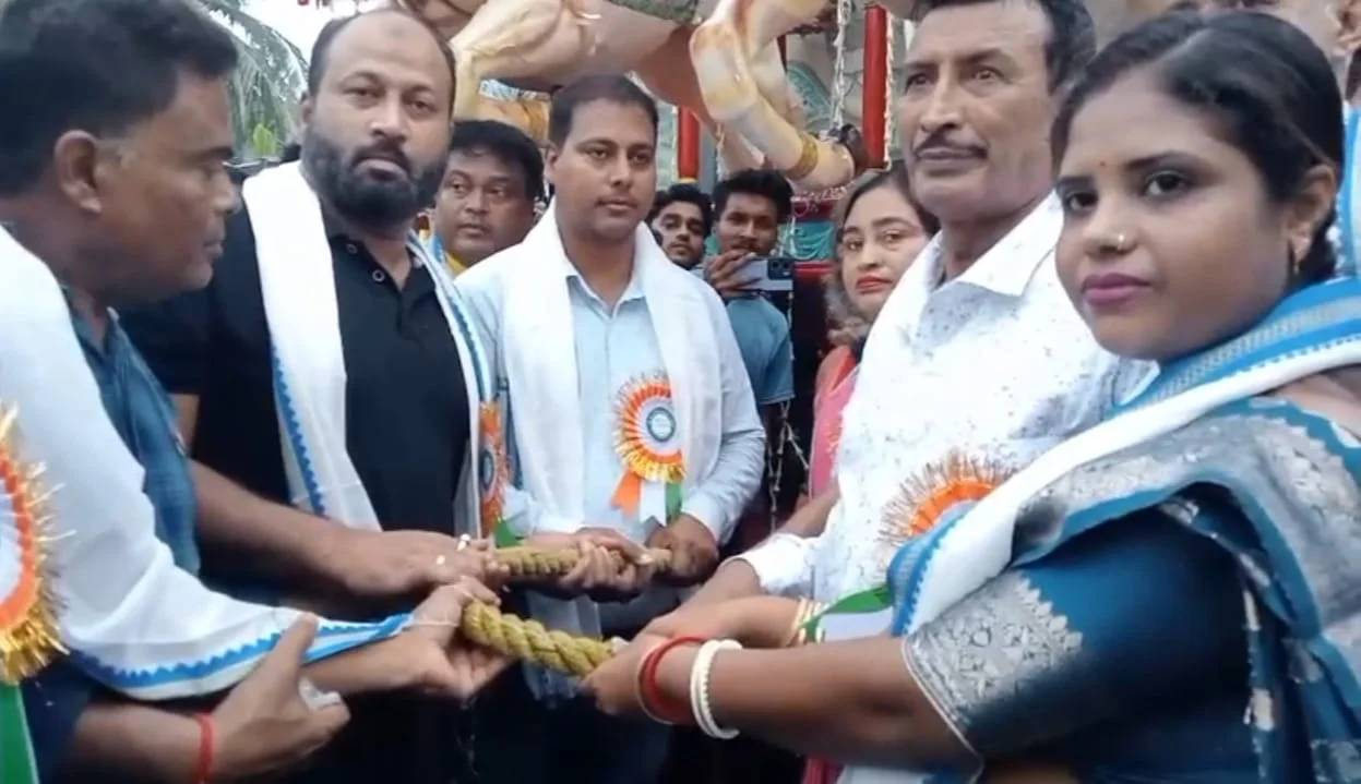 শাসনে সম্প্রীতির রথযাত্রা, রথের দড়িতে টান রনজিত, আব্দুল হাইদের 