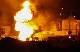 হাইফা তেল শোধনাগারে ইরানের হামলা, বন্ধ শোধনাগার