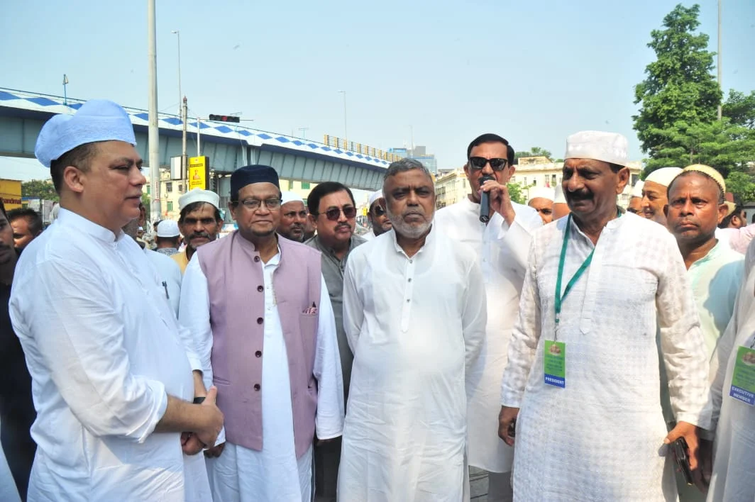 পার্ক সার্কাস ময়দানে ঈদ-উল-আযহা'র নামাযের কিছু চিত্র