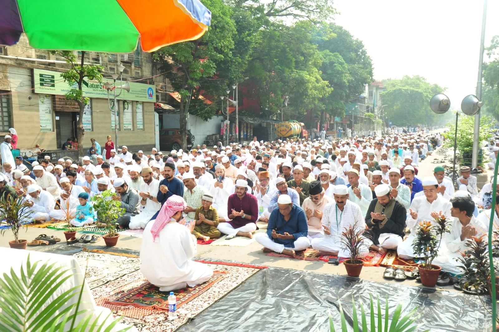 পার্ক সার্কাস ময়দানে ঈদ-উল-আযহা'র নামাযের কিছু চিত্র