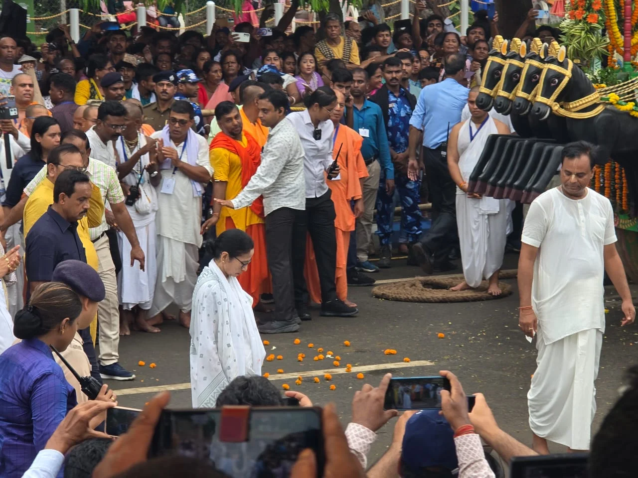 দিঘায় রথযাত্রার শুভারম্ভ করলেন মুখ্যমন্ত্রী
