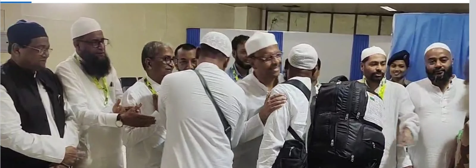 কলকাতায় ফিরলেন রাজ্যের হাজিরা, বিমানবন্দরে মুখ্যমন্ত্রীর শুভেচ্ছা ফিরহাদের