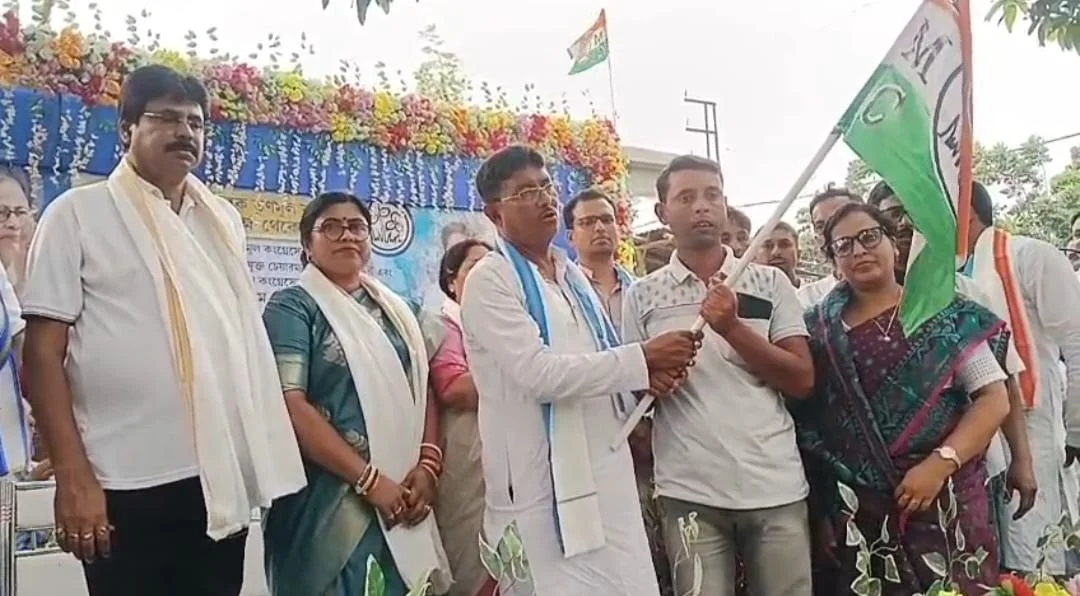 রূপনগরে সিপিএমের পঞ্চায়েত সদস্য সহ শতাধিক কর্মী সমর্থক তৃণমূলের যোগদান