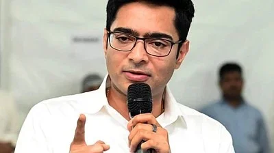 পহেলগাঁও হামলা নিয়ে কেন্দ্রকে পঞ্চবাণ অভিষেকের