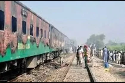 বিস্ফোরণের মুখে জাফর এক্সপ্রেস! লাইনচ্যুত ৬টি বগি, বালোচ বিদ্রোহীরা জড়িত বলে অনুমান