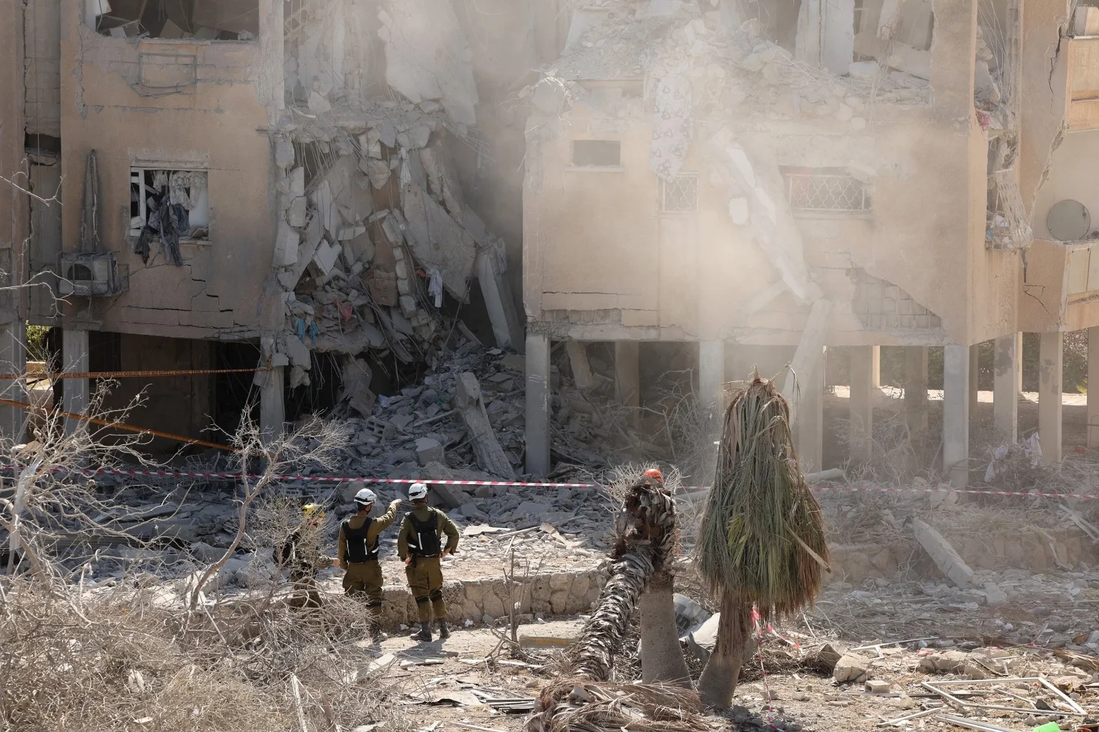 ইরানের হামলায় ইসরাইলে গৃহহীন ৫ হাজারের বেশি মানুষ: আল জাজিরা